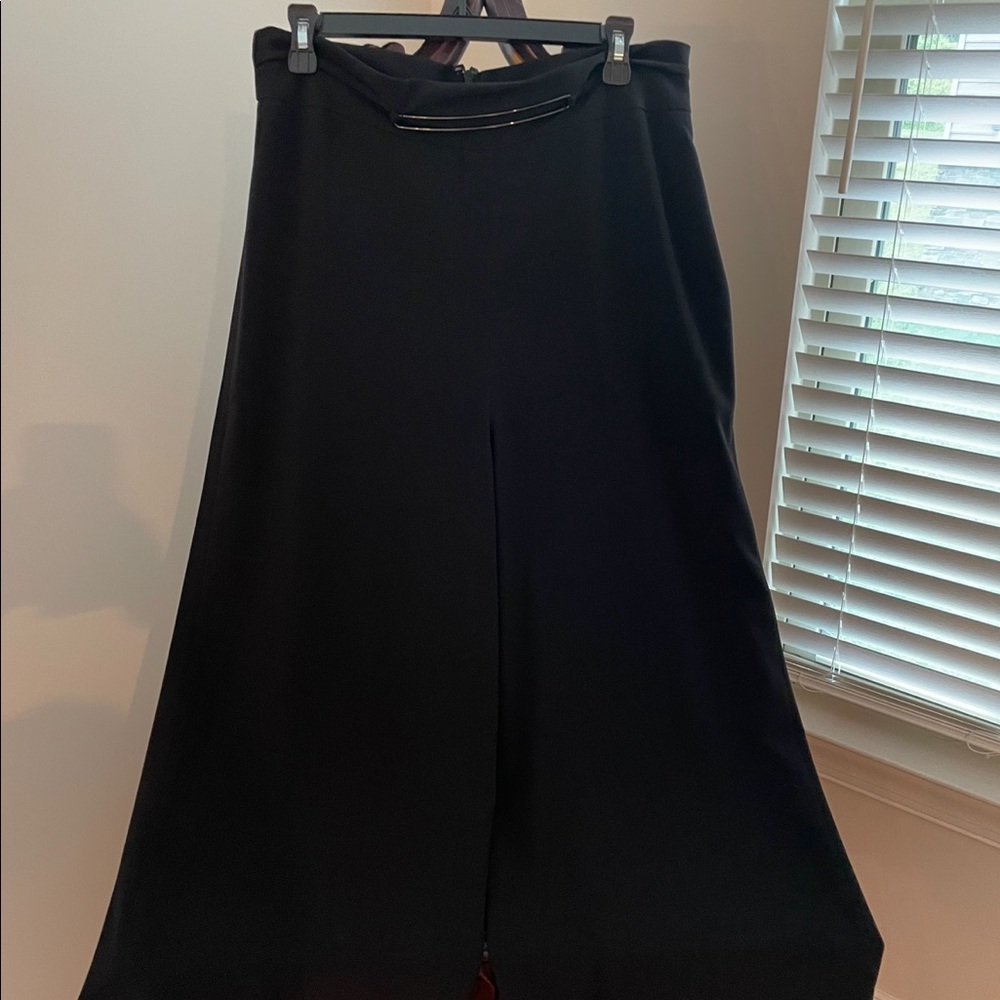 Brand New With Tags Halston wide leg pants. Size 12.